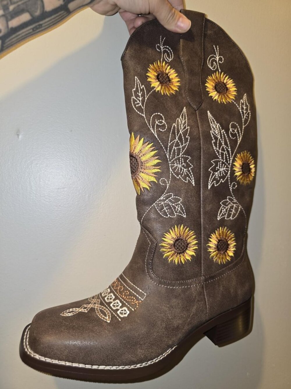 Women's Brown Embroidered Western Cowboy Boots Floral Mid Calf Block Heel
